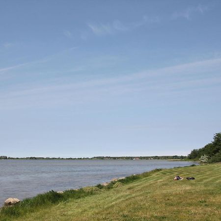 Hafennahe Ferienwohnung Mit Balkon Und Meerblick - Hafenhaeuser Wiek Wohnung 06 Wiek auf Rügen Zewnętrze zdjęcie